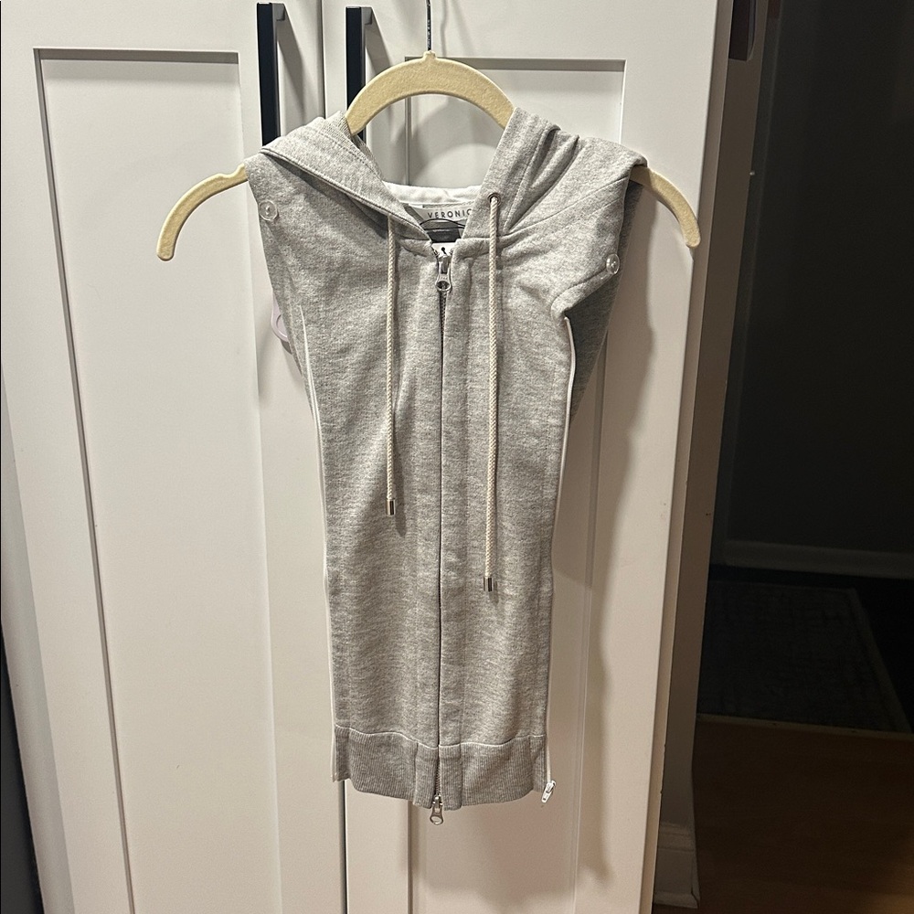 Veronica Beard Grey Dickie NWT